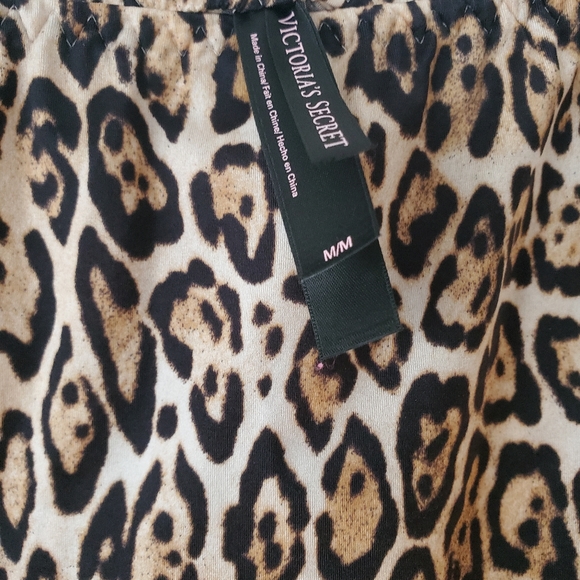 Nwot! Victoria's Secret slip - Picture 4 of 4